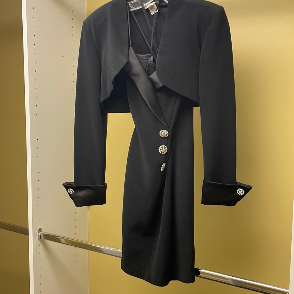 Black 2 piece size 7/8 Betsy & Adam black tuxedo style shirt cocktail dress